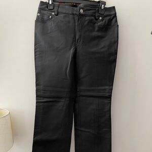 🖤Vintage Newport News Cropped Leather Pants